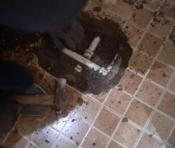 怀宁卫生间漏水维修公司为您分享下卫生间渗水如何处理及注意事项